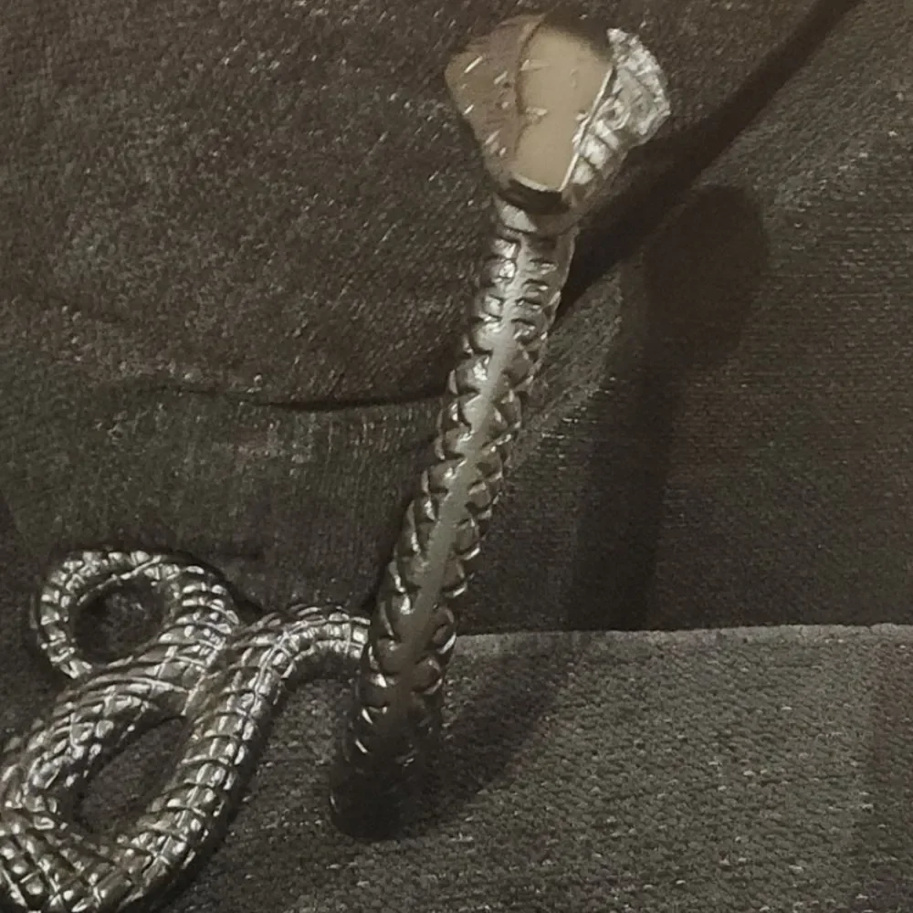 Sagebrook Homes Metal Snake‎ Statue- Black
